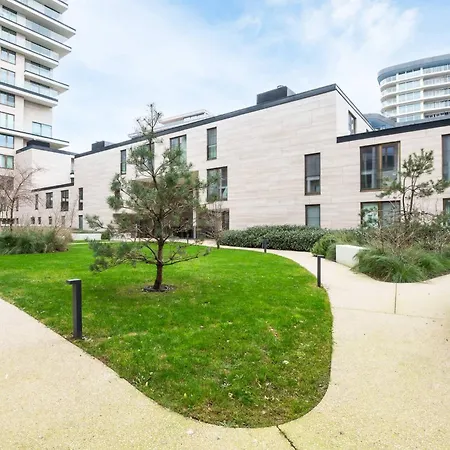 Apartment Brand New At The For 4