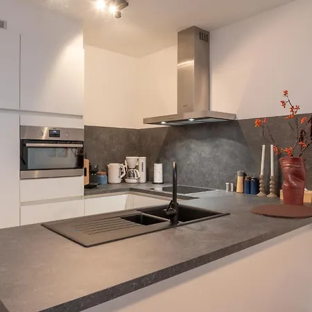 Brand New At The For 4 Apartamento Ostend