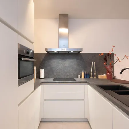 Brand New At The For 4 * Ostend