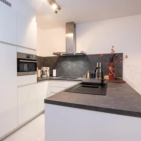 Brand New At The For 4 * Ostend