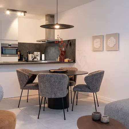Brand New At The For 4 Apartamento *