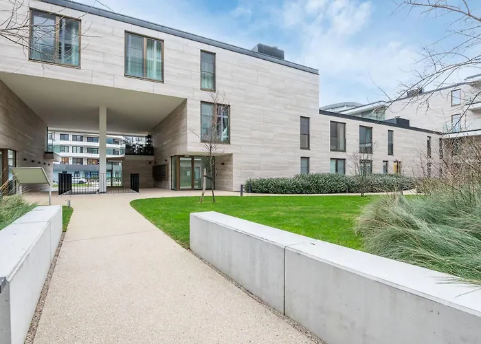 Brand New At The For 4 아파트 오스텐드