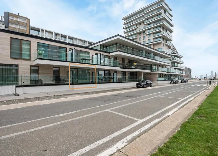 Brand New At The For 4 * 오스텐드